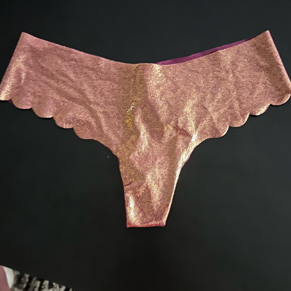 NWT PINK purple glitter seamless no show thong
